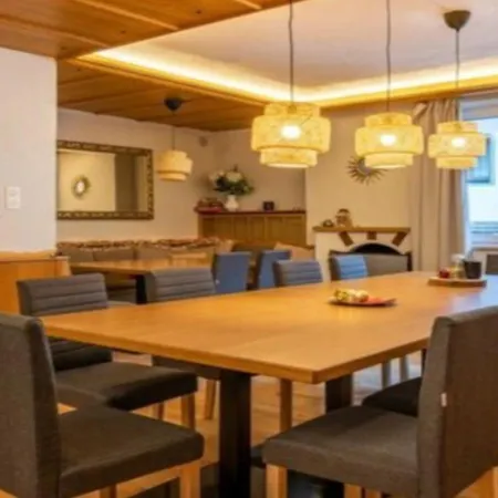 Шале Pfarriweg Modern Luxury Санкт-Антон-ам-Арльберг